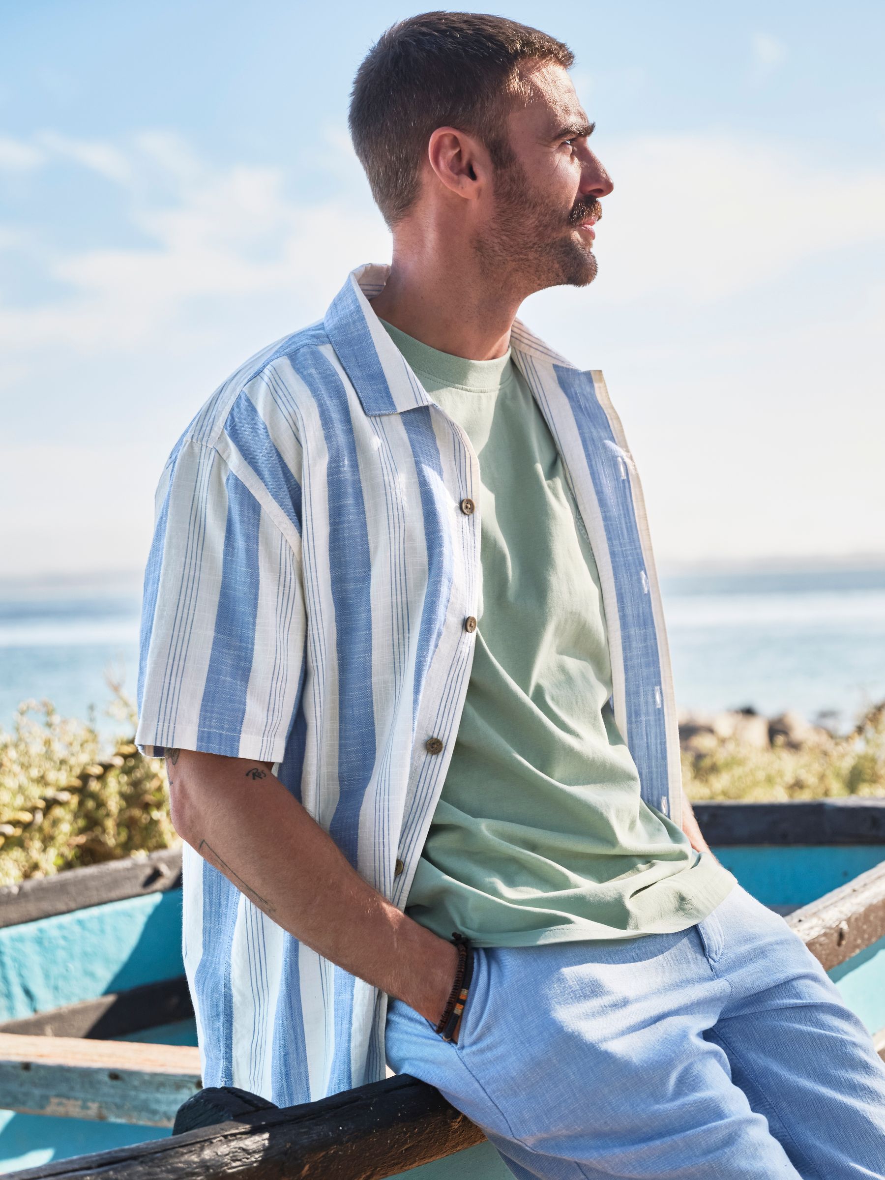 Short Sleeve Shirts