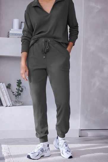 Ribbed top grey joggers