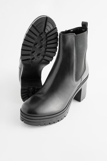 Forever comfort casual chunky best sale chelsea boots