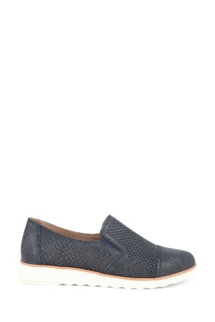 Lightweight wide fit ladies shoes
