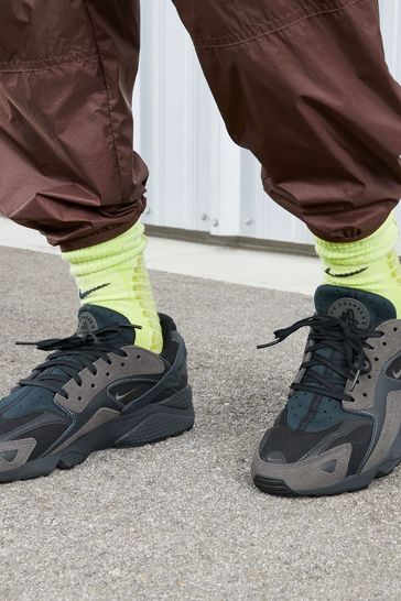 Huarache discount style trainers
