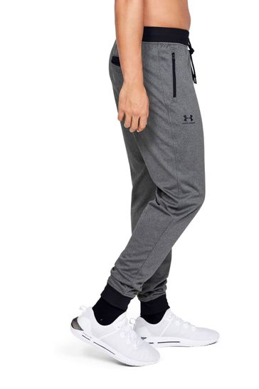 Under armour tricot jogger hotsell