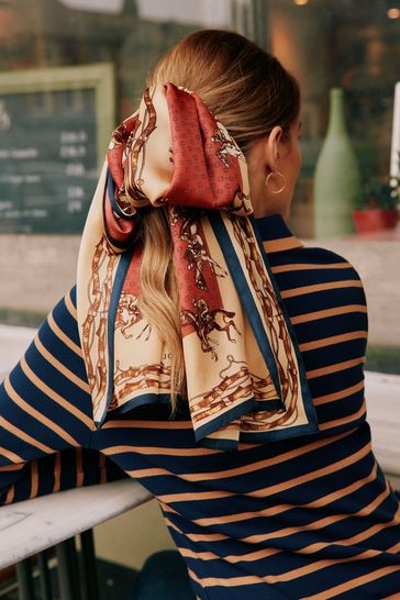 Red top printed scarf