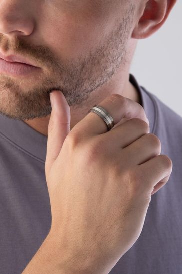 Beaverbrooks online titanium ring