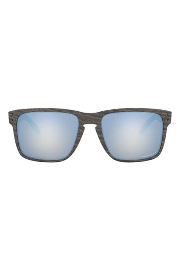 Oakley Holbrook XL Polarised Lens Sunglasses