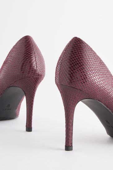 Red round toe court hotsell shoes
