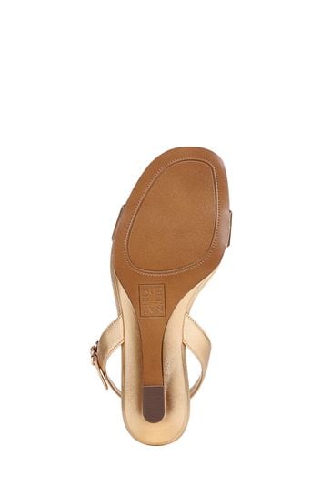 Naturalizer metallic sandals hot sale