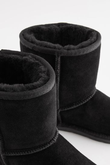 Warm pull on boots hot sale