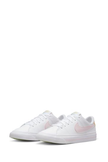 Nike pale 2024 pink trainers