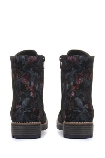 Ladies patterned ankle discount boots