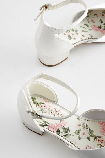 Low heel floral top shoes