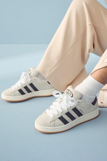 Discount adidas shoes best sale originals