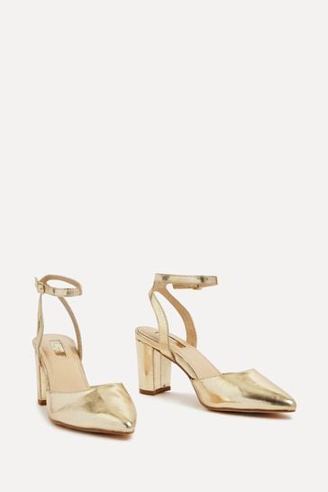 Gold court shop shoes block heel