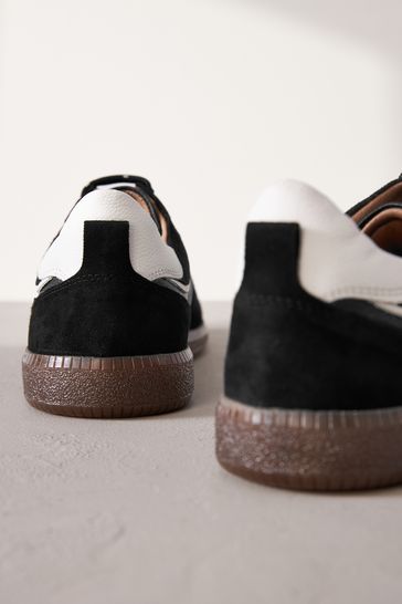 Retro shop leather trainers