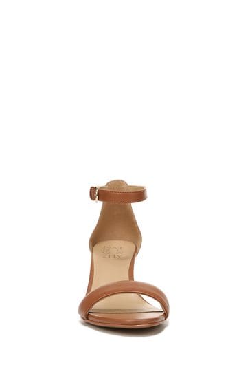 Naturalizer low heel sandals store