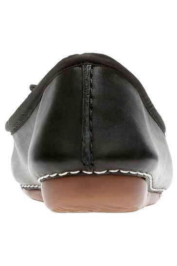 Clarks freckle store ice black