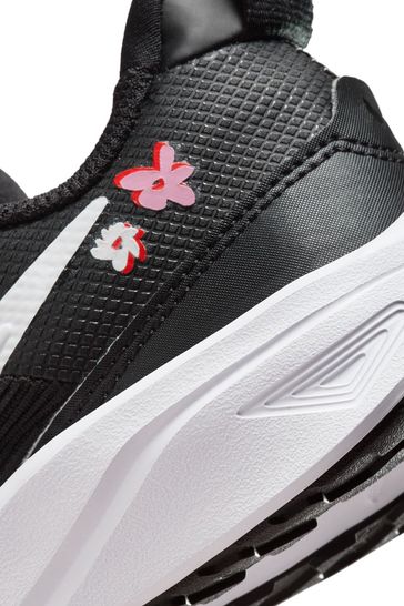 Nike star runner floral deals