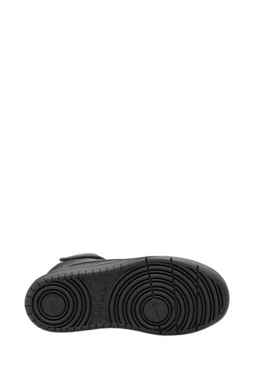 Black junior jordans hot sale