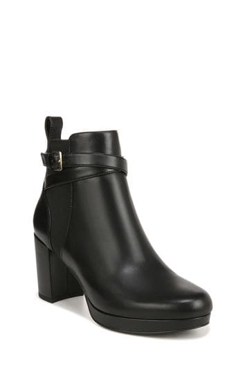 Vionic Nella Leather Ankle Black Boots