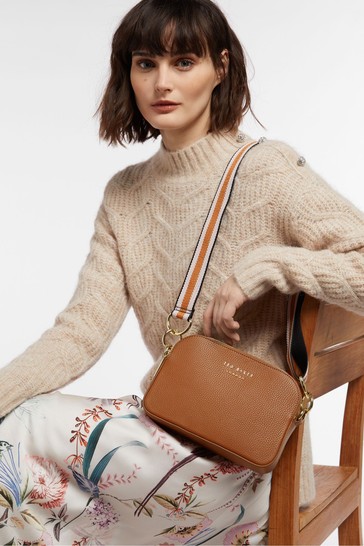 Amerrah Ted Baker 2024 favors