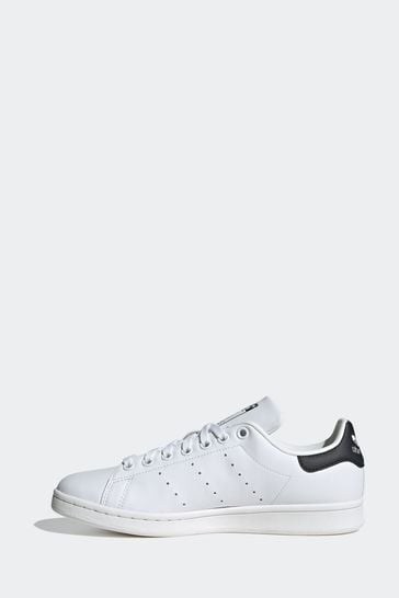 Stan smith store scratch 38.5