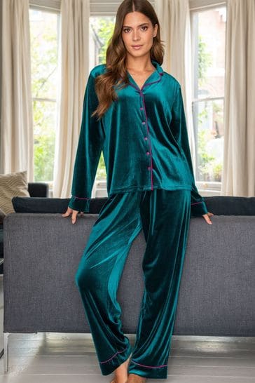 Pour Moi Green Velour Revere Collar Pyjama Set