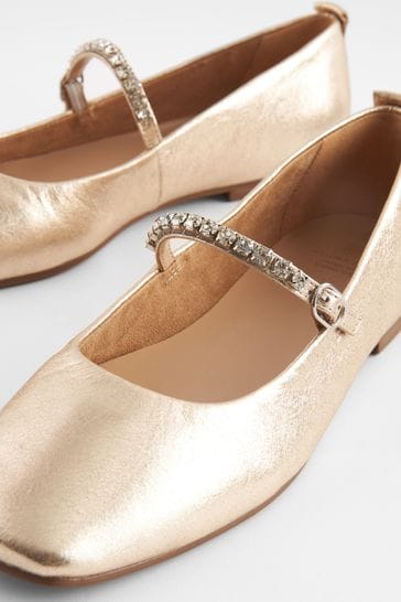 Women gold flat shoes store
