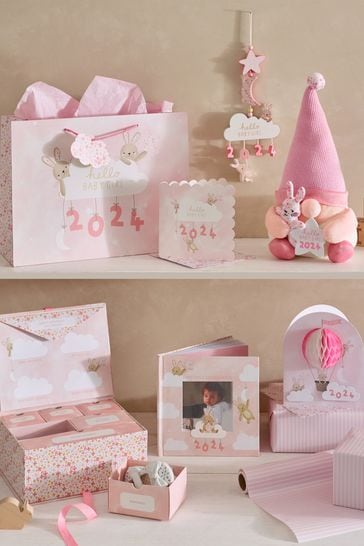 Baby shower gift set cheap for girl