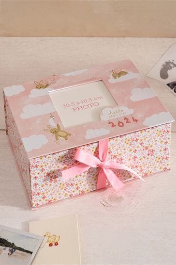 Born in 2019 keepsake box next 2025