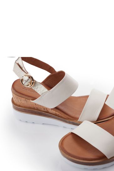 Moda in pelle rivel wedge on sale sandal