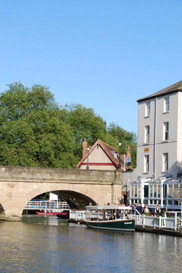 Activity Superstore Oxford River Cruise And Dining At The Folly For Two
