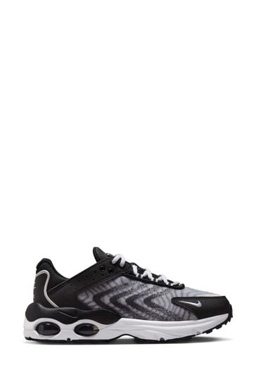 Nike tn youth store