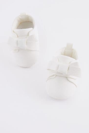 White Bow Baby Trainers (0-24mths)
