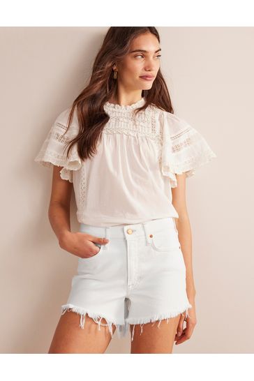 Boden best sale white shorts