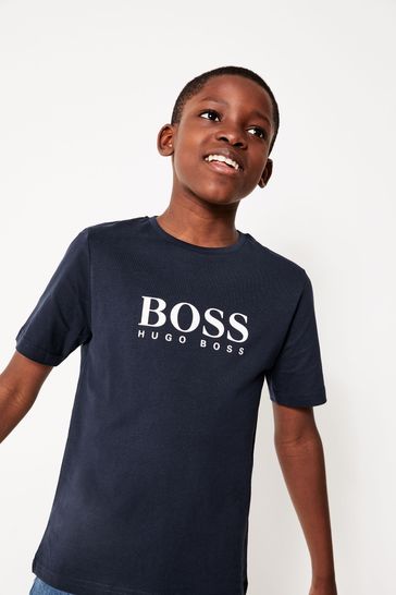 Camiseta en azul marino con logo de BOSS