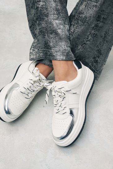 Chunky black clearance and white trainers
