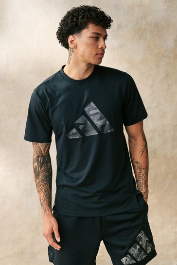 Adidas logo camo sale