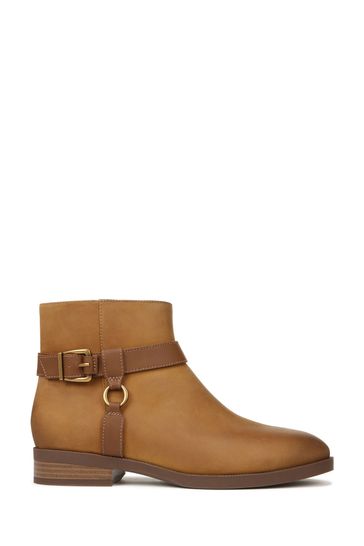 Vionic Rhiannon Leather Ankle Boots