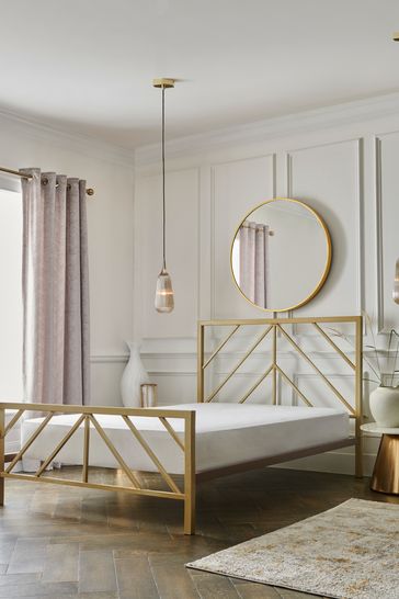 Iron bed online clearance shopping