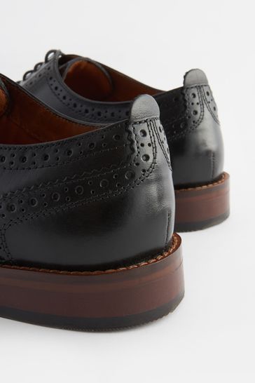 Brogue shoe shop dress