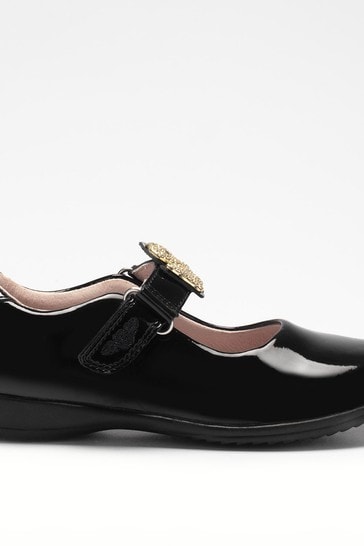 Dog shoes for girls 2025
