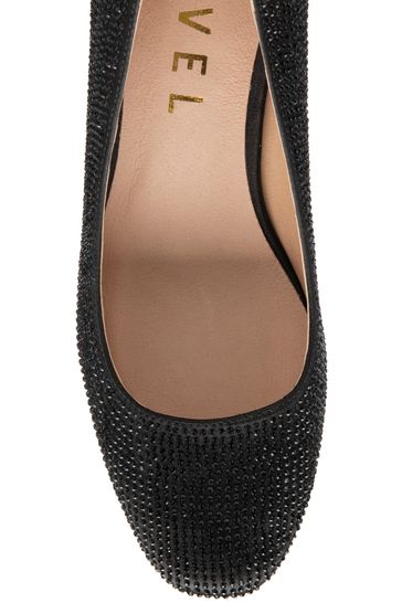 Ravel court deals shoes