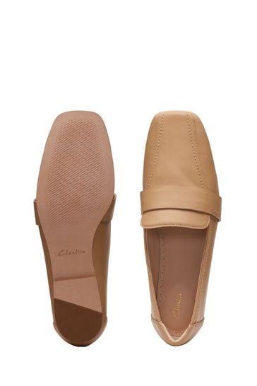 Brown leather flat deals shoes