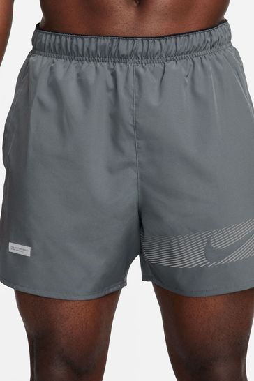 5 nike shop running shorts