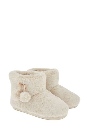 Accessorize store slipper boots