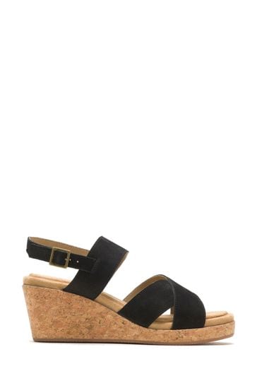 Hush puppies hotsell black sandals