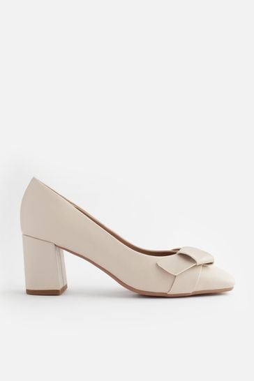 Bone Cream Forever Comfort Square Toe Bow Court Shoes