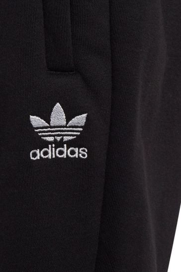 Adidas v 2025 set
