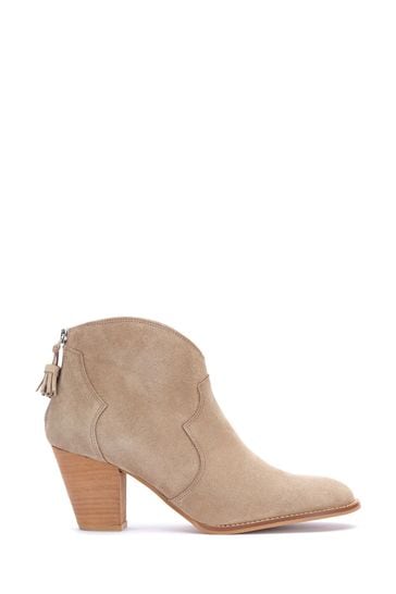 Mint velvet shop suede boots