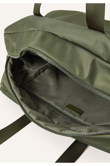 Accessorize online weekender bag